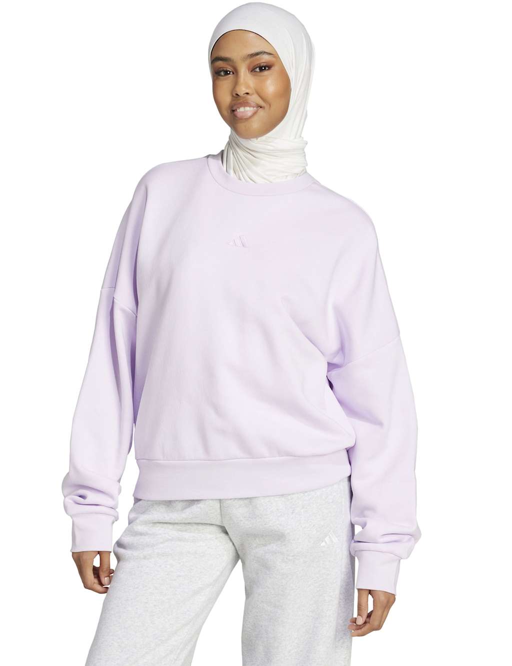 Essentials Small Logo Feel Cozy Sweatshirt