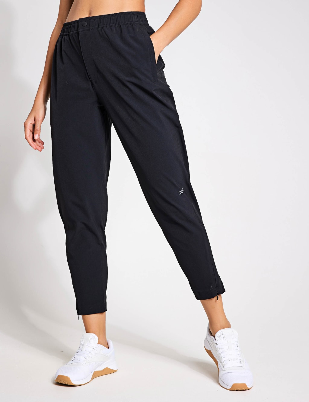 Women s Straight Leg Joggers at M S