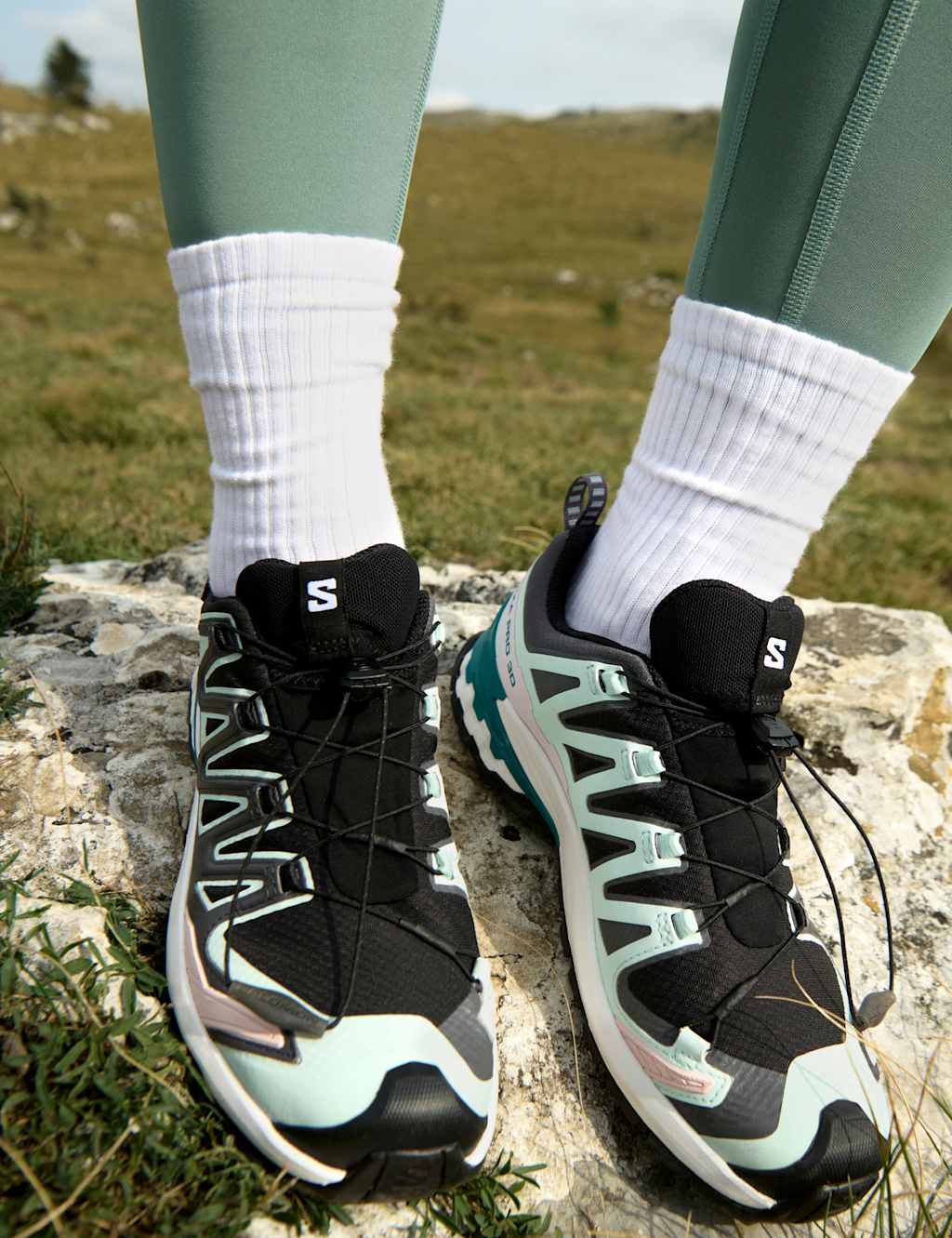 XA Pro 3D V9 Gore-Tex Trail Trainers