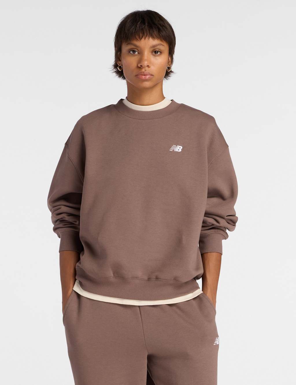 New Balance Women's Cotton Rich Fleece Crew Neck Sweatshirt - Medium - Brown