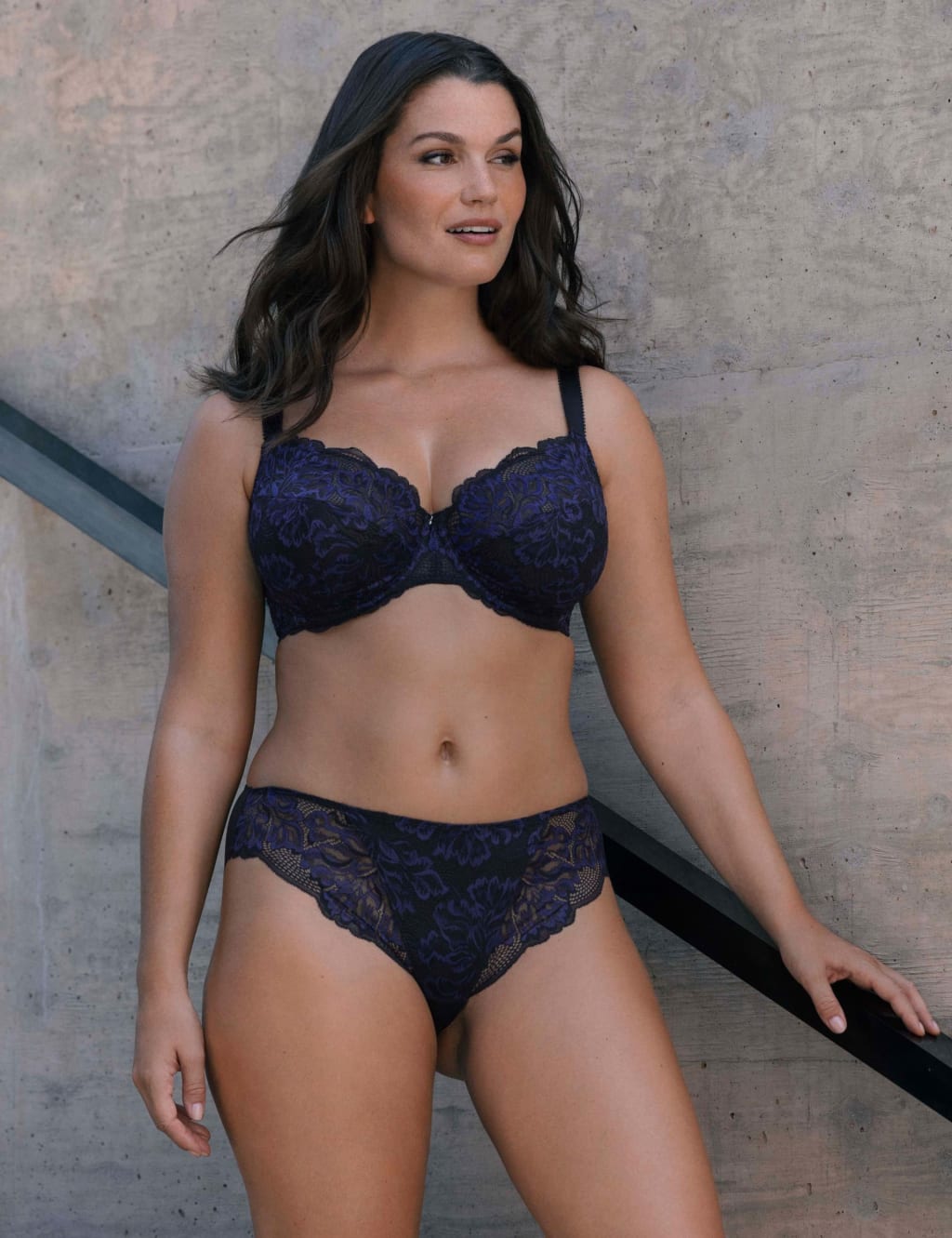 Emmaline Underwired Lace Side Support Bra