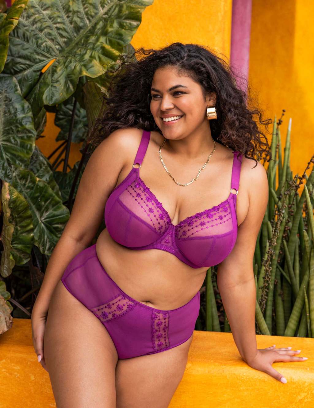 Matilda Mesh & Lace Wired Plunge Bra DD-K