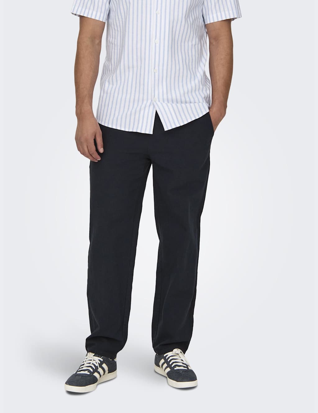 Loose Fit Lightweight Trousers with Linen