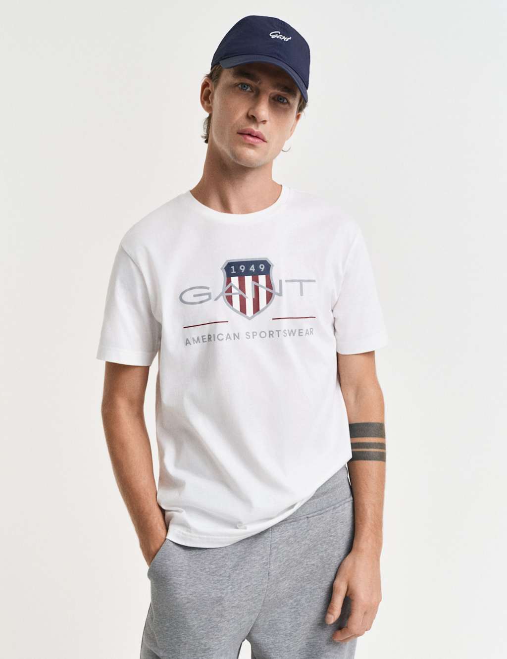 Gant Men's Pure Cotton Archive Shield Crew Neck T-Shirt - L - White Mix - Available at M&S