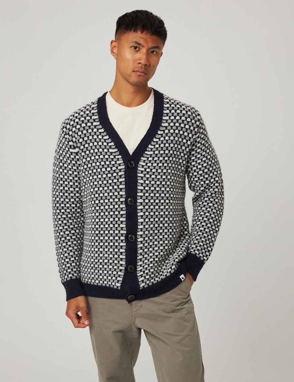 Peregrine Pure Merino Wool Checked V-Neck Cardigan Navy Mix