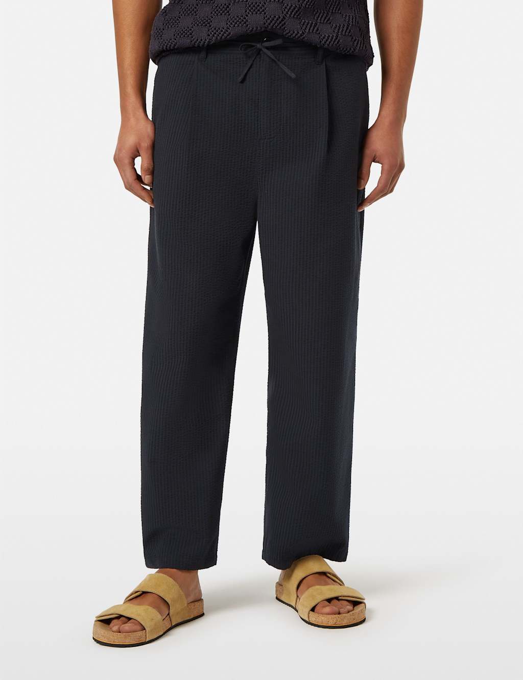Relaxed Fit Single Pleat Chinos