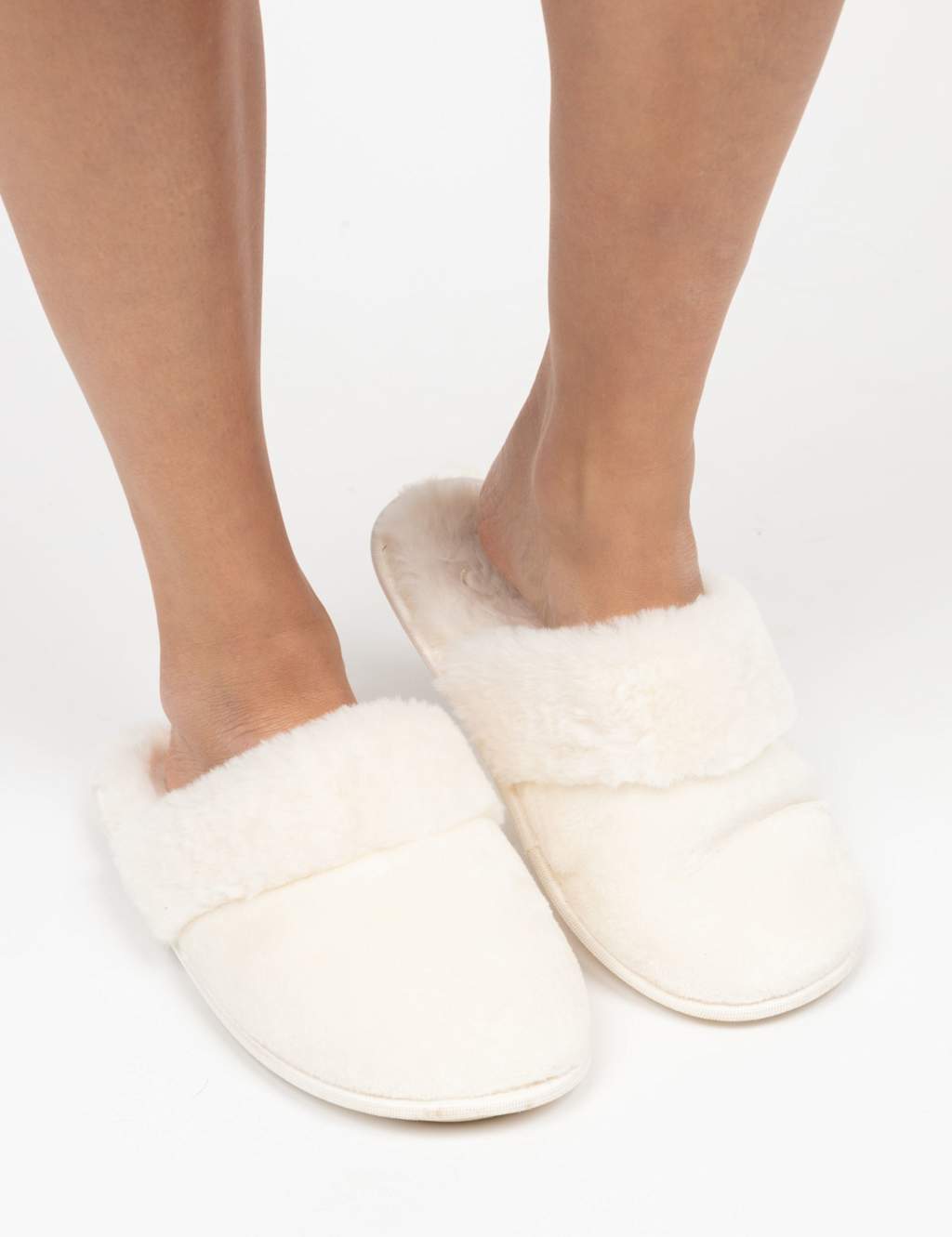 Cyberjammies Faux Fur Lined Round Toe Mule Slippers Cream