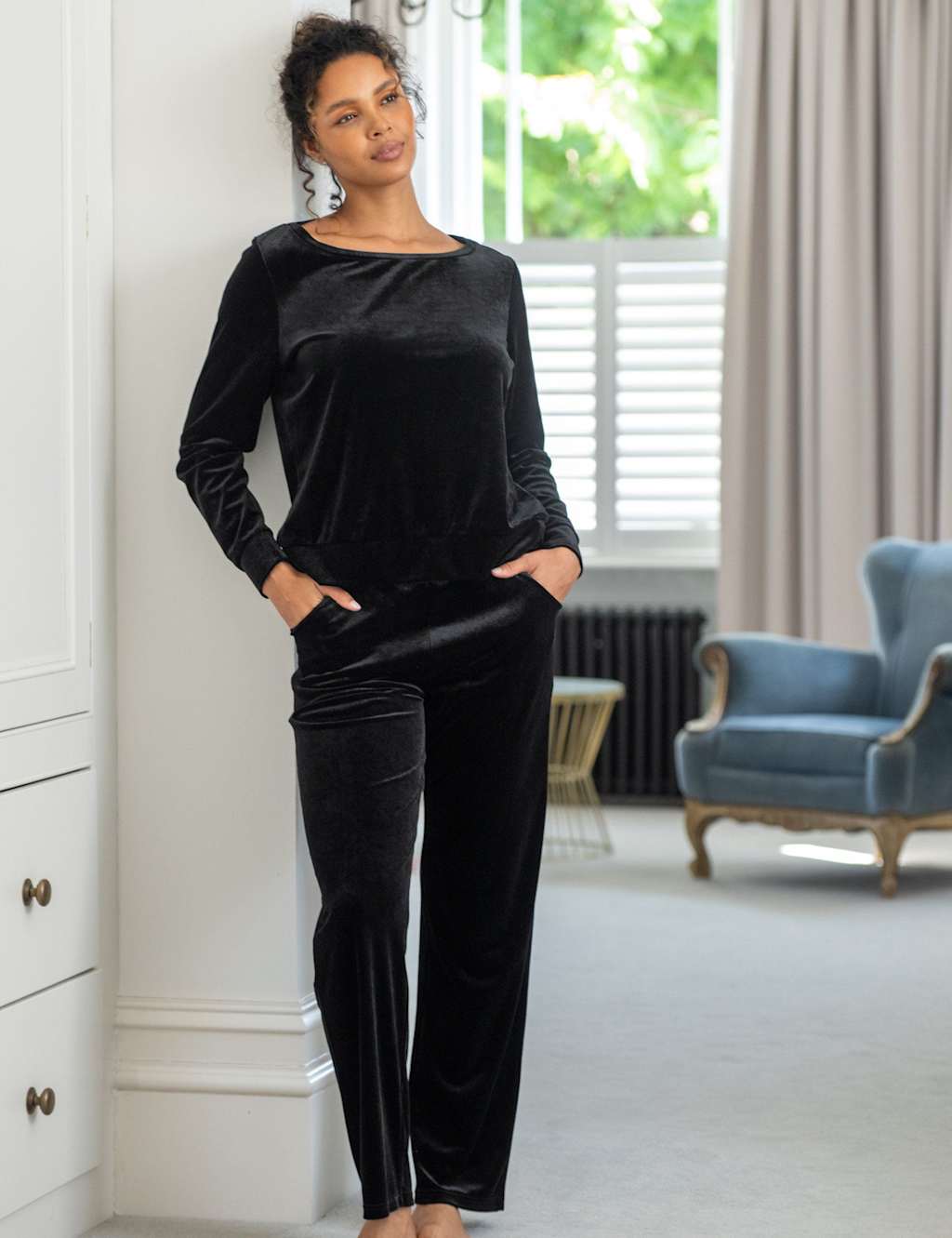 Pour Moi Velour Pyjama Set Black