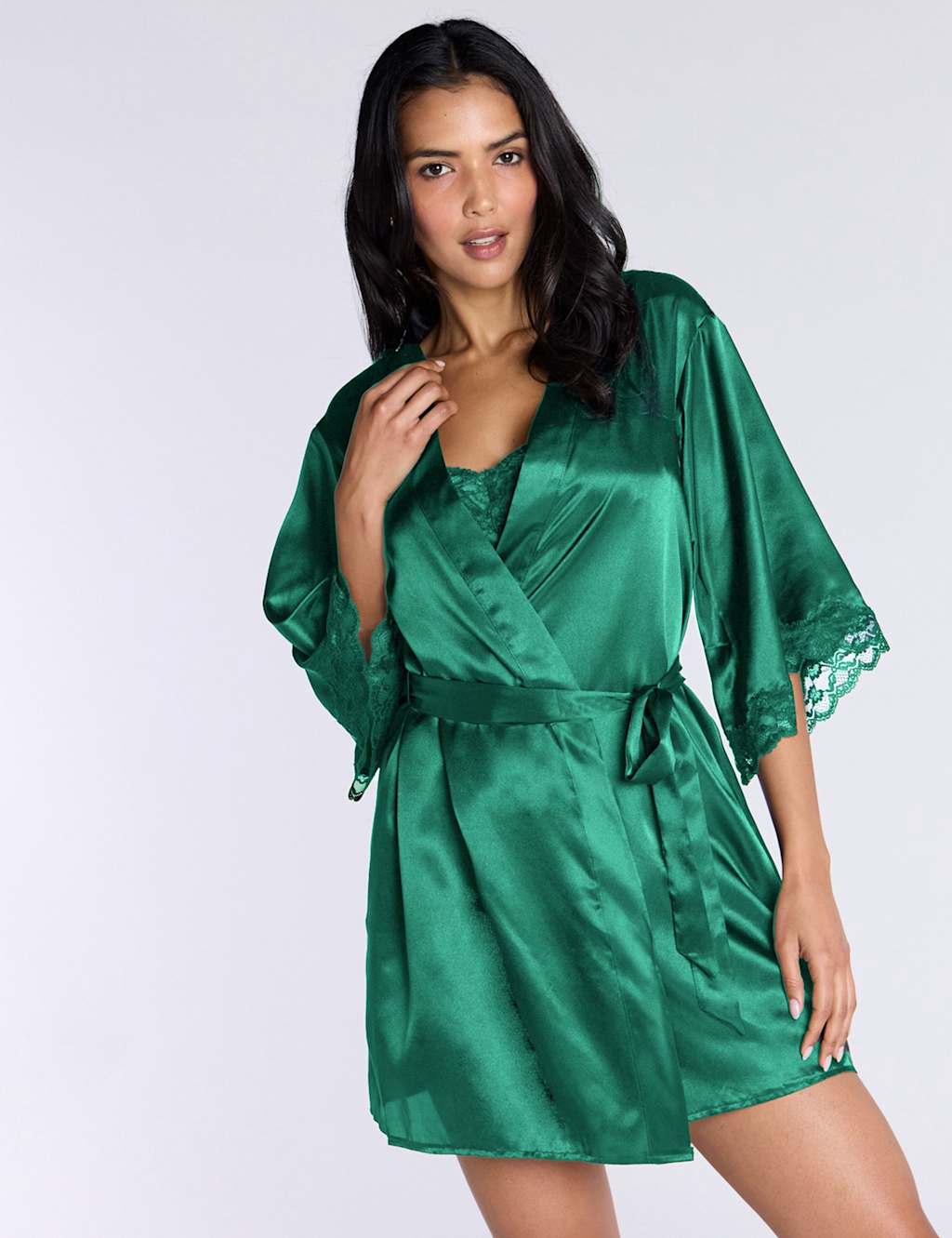 Amelia Robe