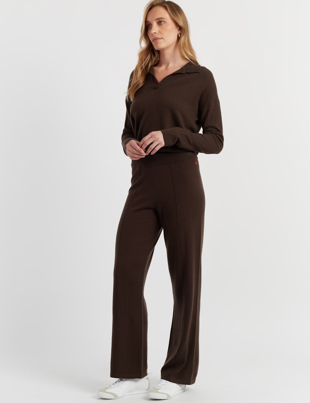 Chinti & Parker Wool Rich Wide Leg Relaxed Joggers with Cashmere Brown