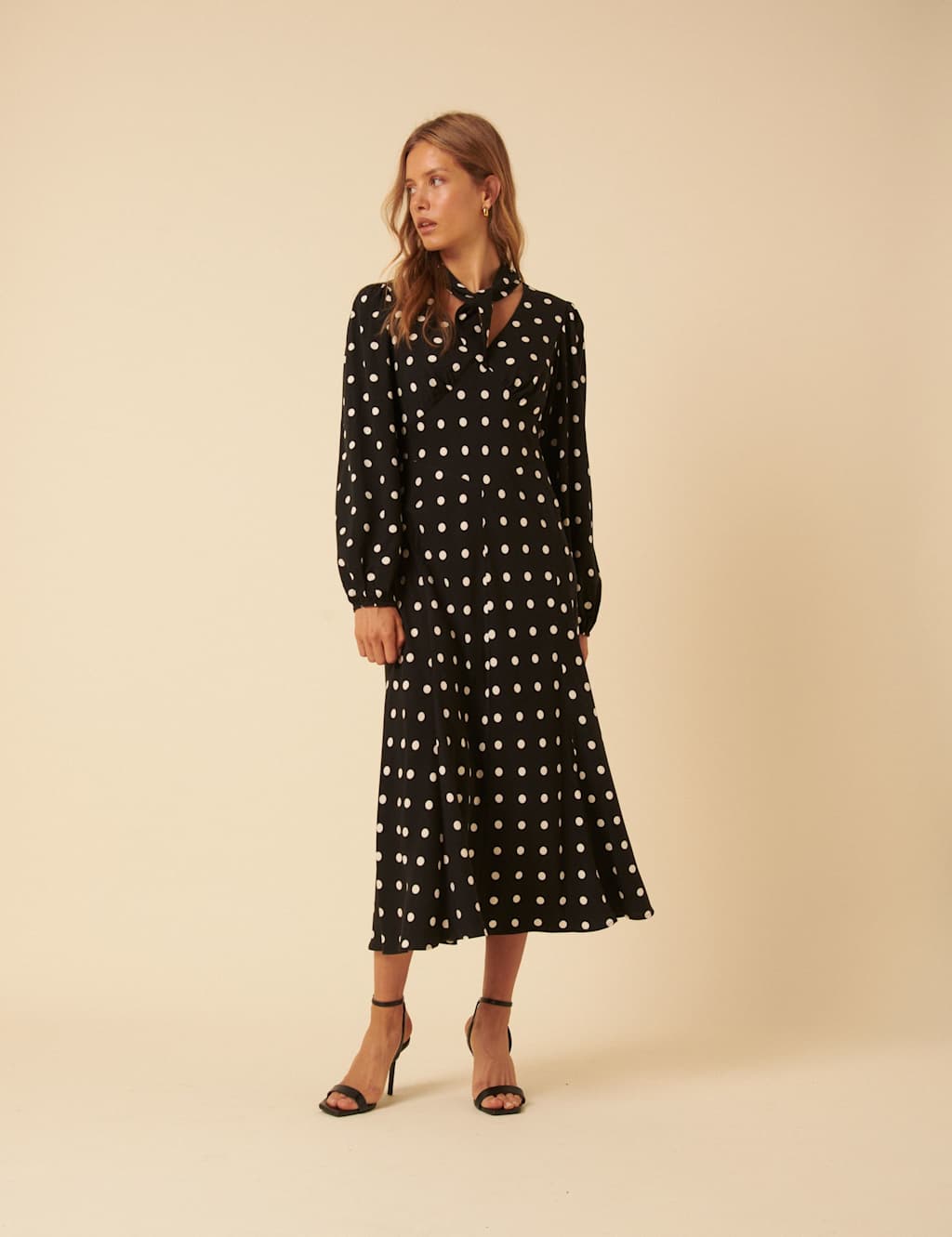 Nobody's Child Polka Dot V-Neck Blouson Sleeve Midi Tea Dress Black