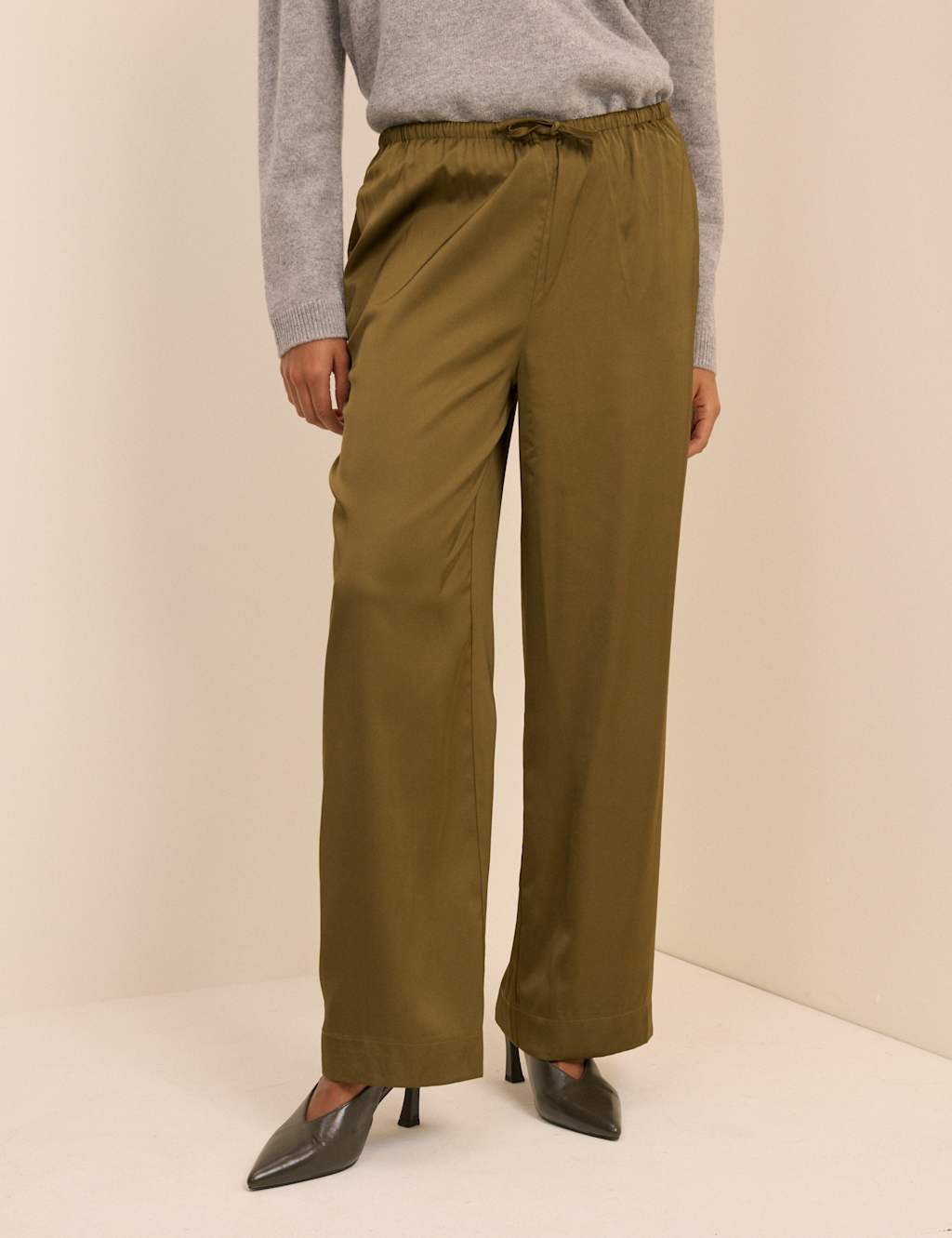 Nobody's Child Women's Drawstring Wide Leg Trousers - 12 - Khaki - Available at M&S