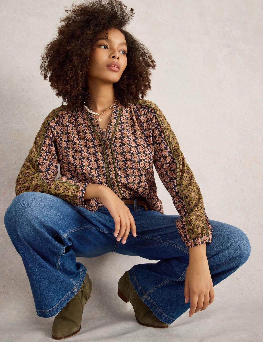 Mid Rise Wide Leg Jeans