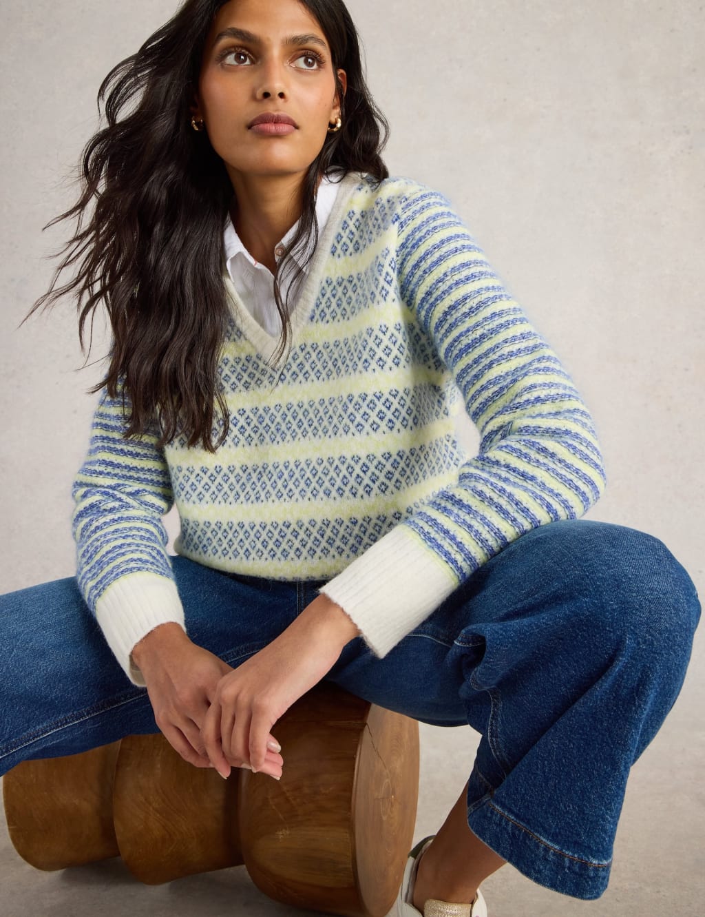 Wool Blend Patterned V-Neck Jumper