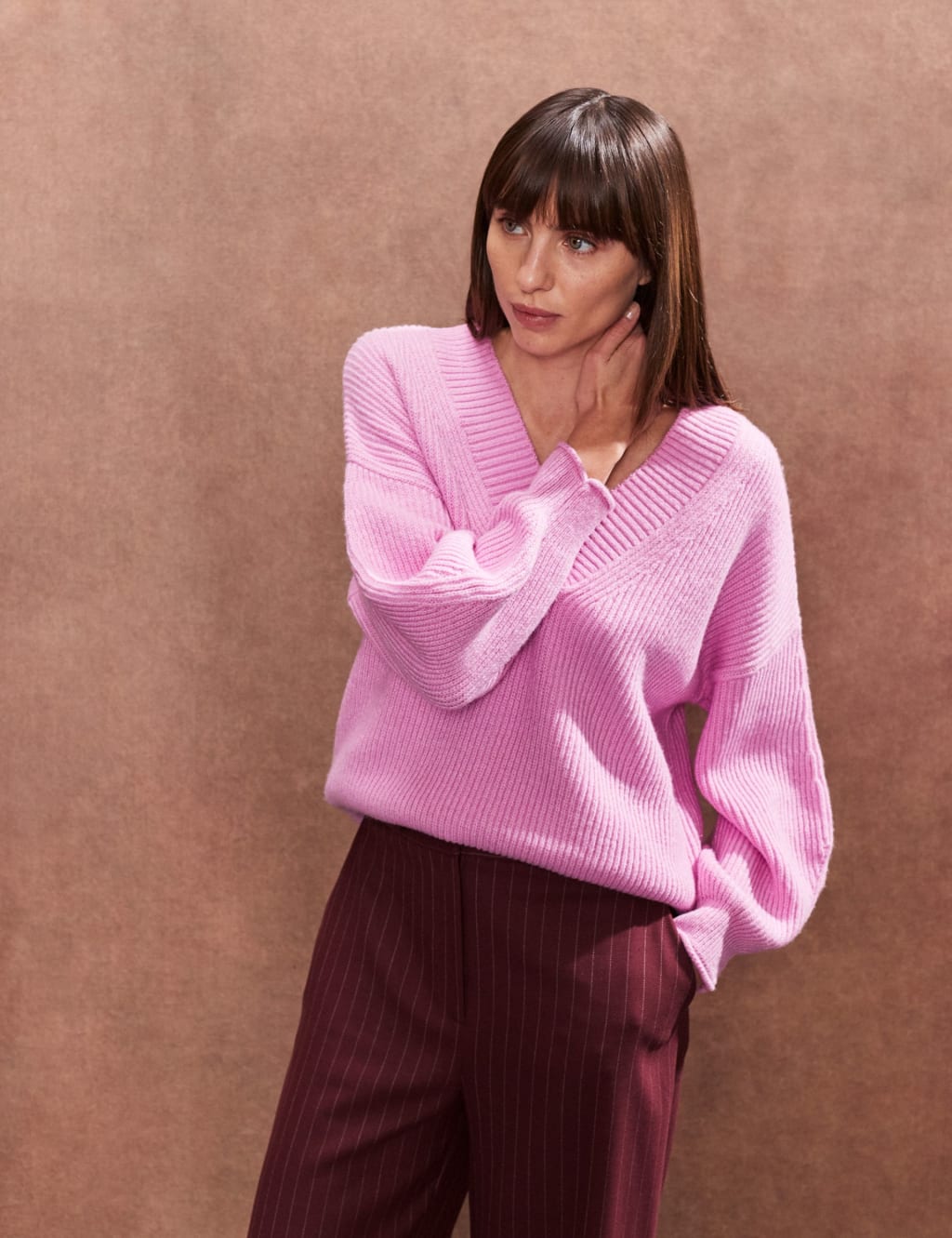 V-Neck Relaxed Jumper