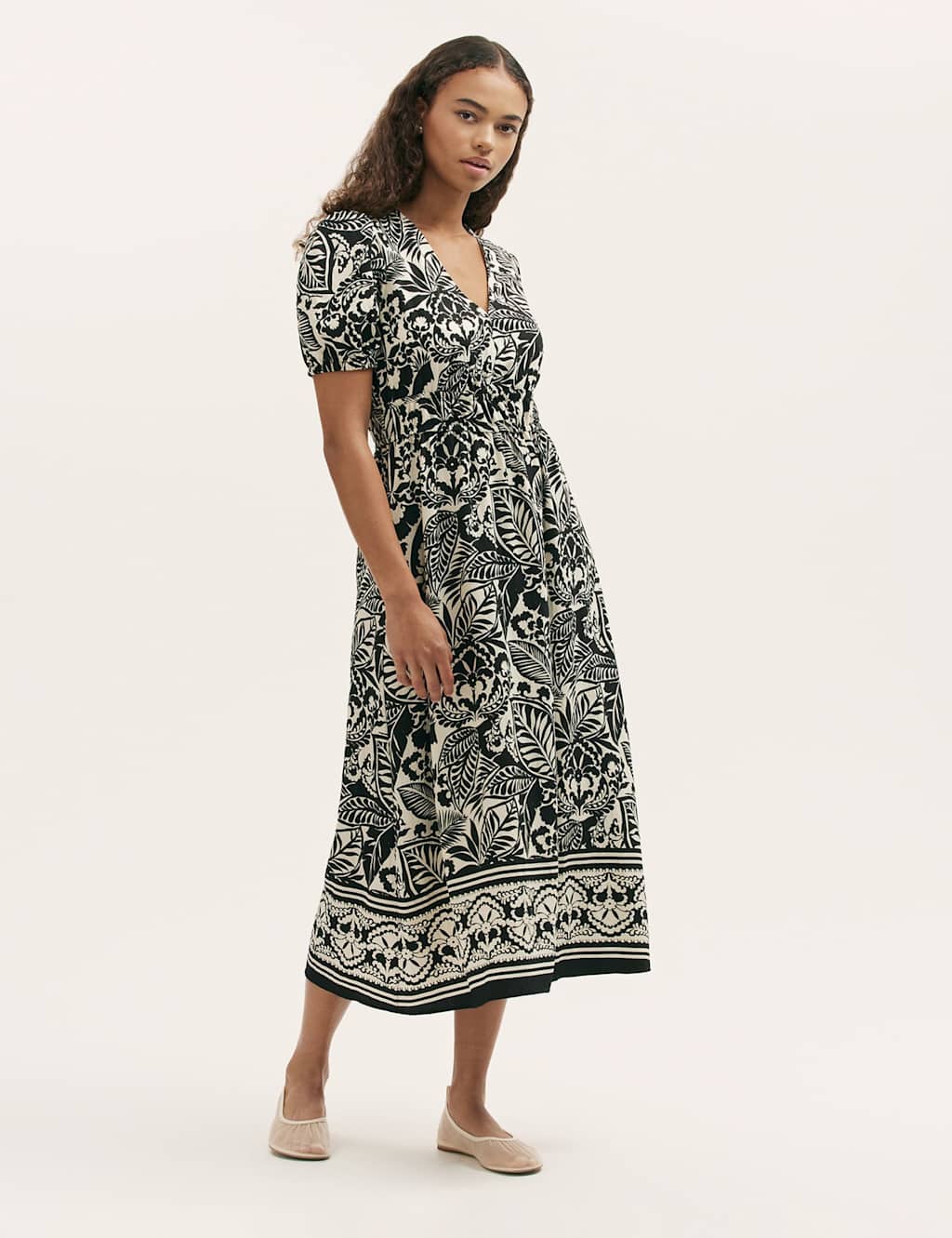 Finery London Women's Printed V-Neck Midi Waisted Dress - 8 - Black Mix - Available at M&S