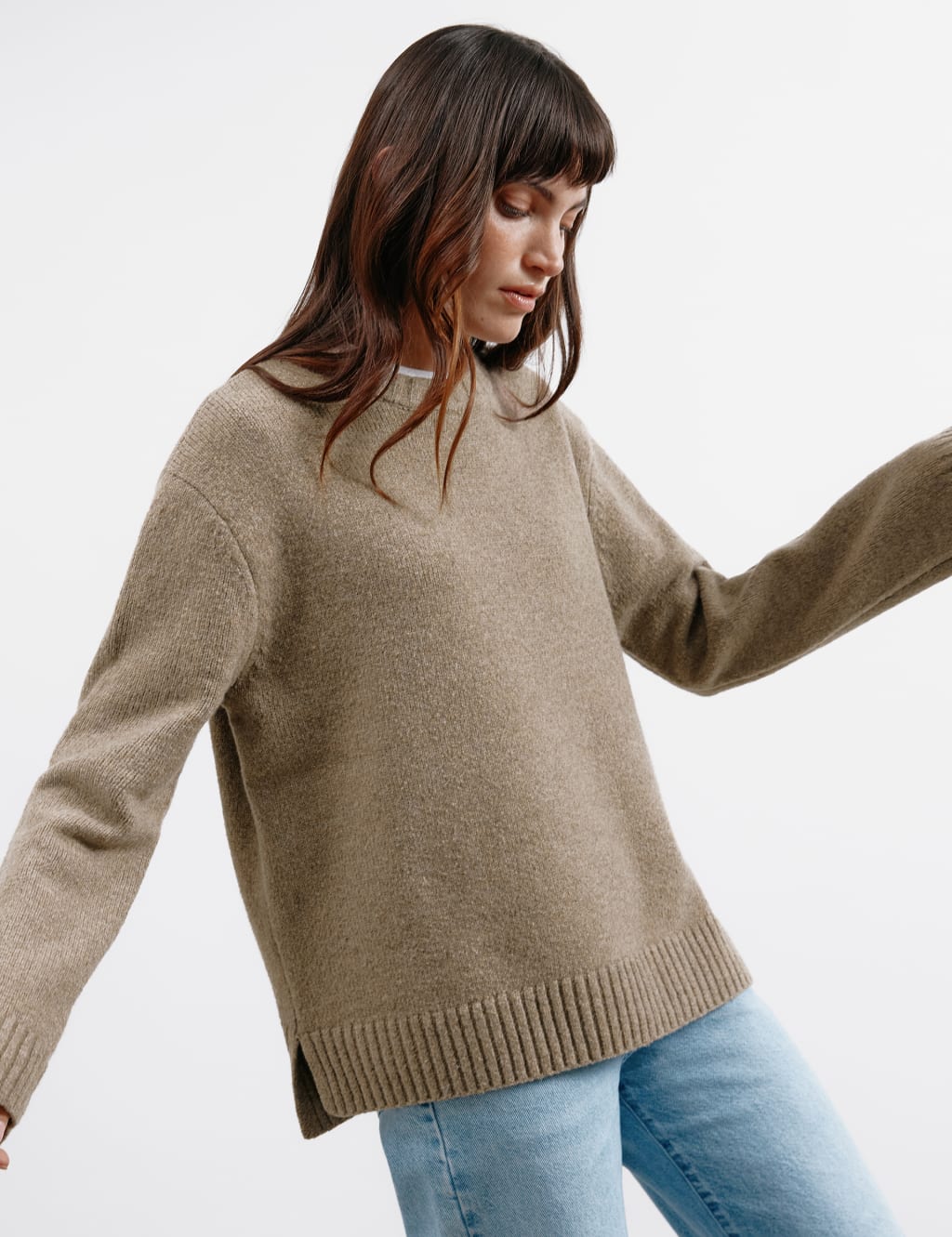 Crew Neck Stepped Hem Jumper with Wool