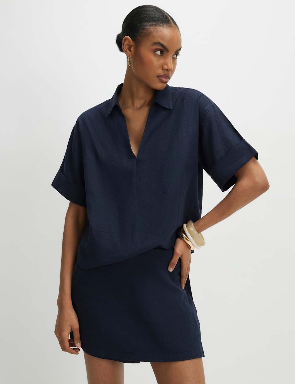 River Island Women's Linen Rich V-Neck Shirt - Extra Small - Navy - Available at M&S