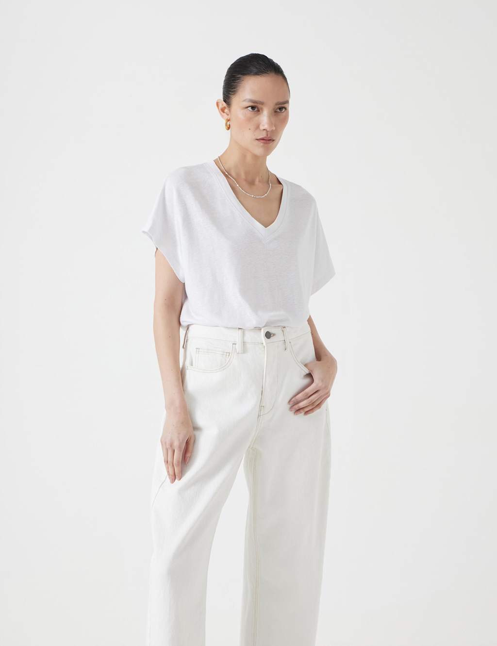 Linen Rich V-Neck T-Shirt