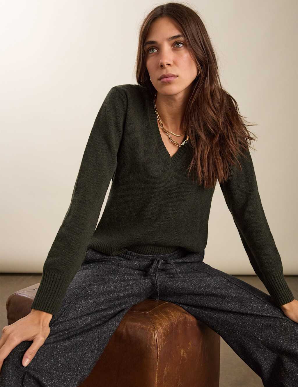 BAUKJEN Wool Rich V-Neck Jumper Dark Khaki