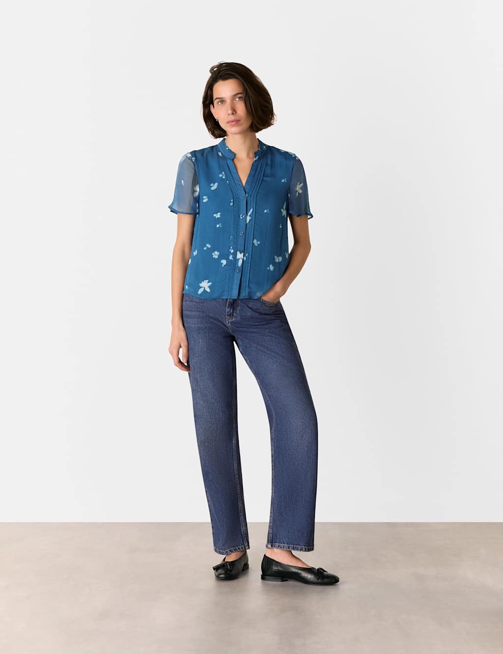 Floral V-Neck Blouse