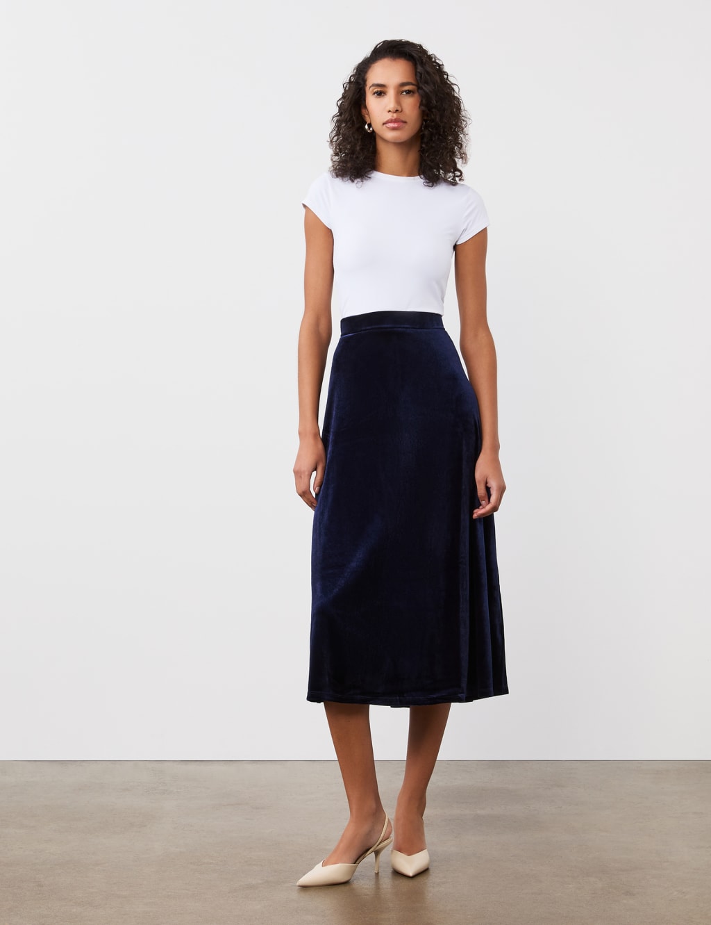 Women s Navy Skirts at M S