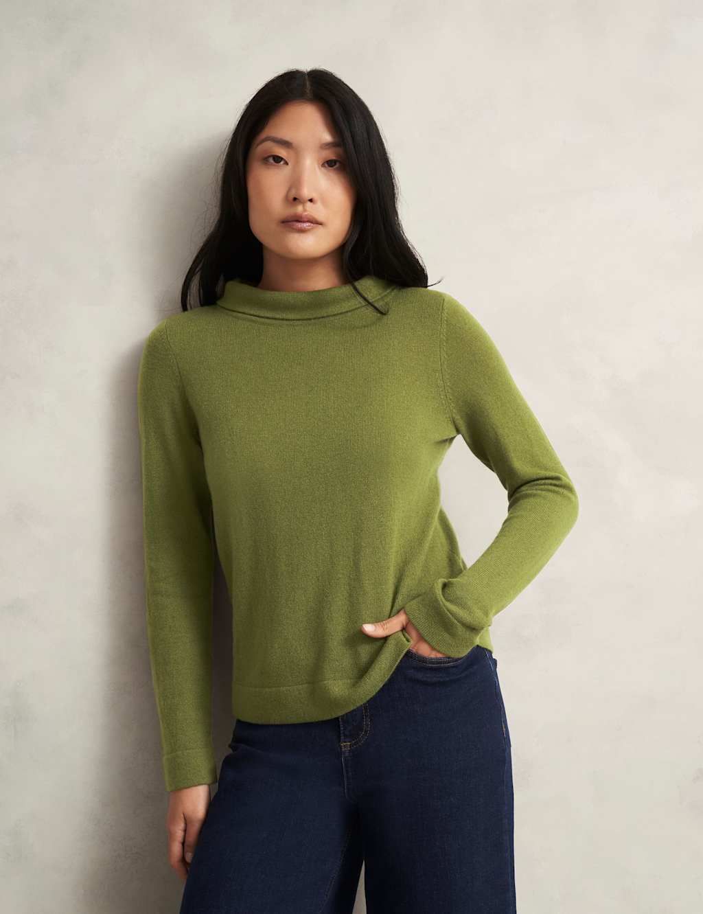 HOBBS Merino Wool Rich Jumper with Cashmere Green