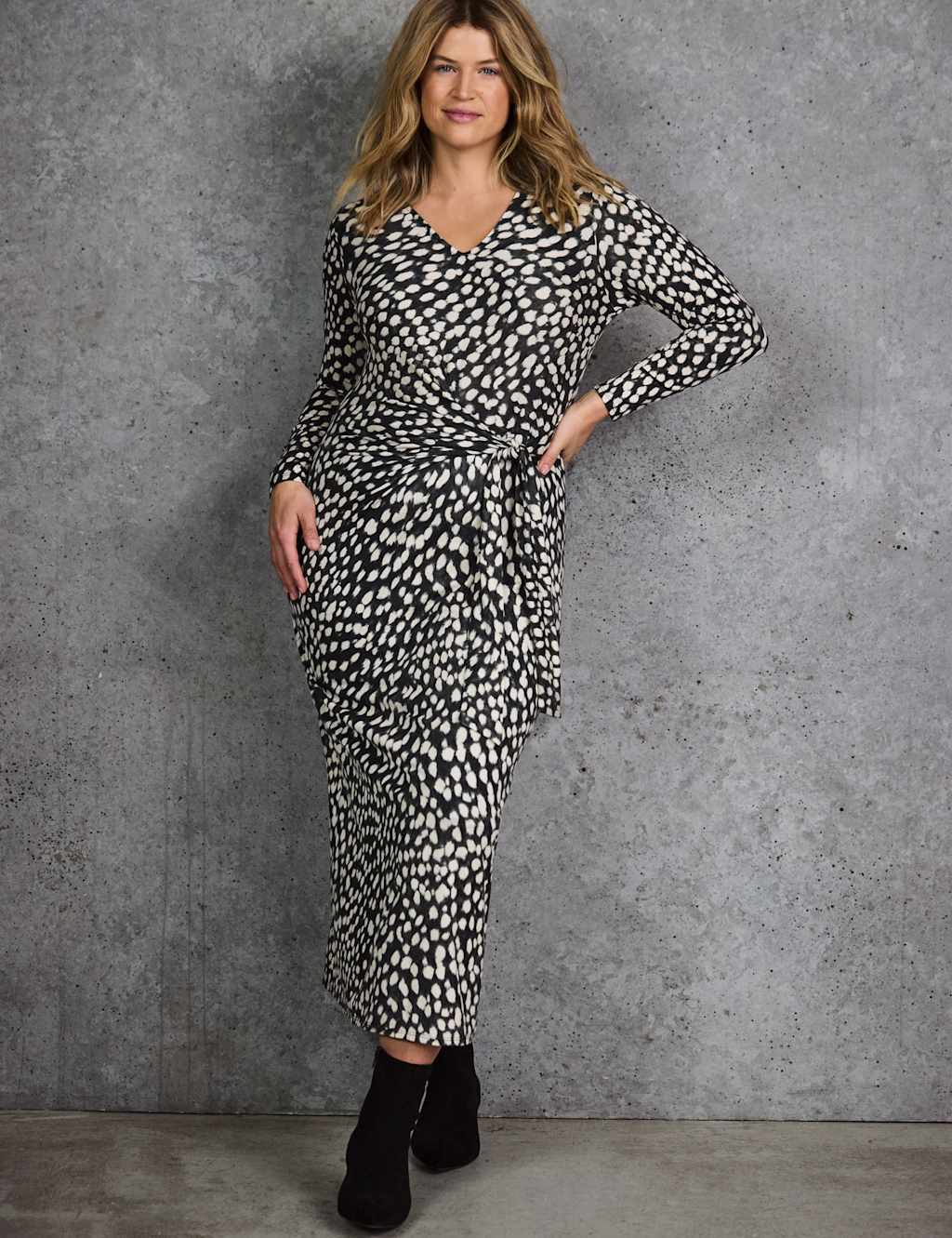Live Unlimited London Jersey Animal Print V-Neck Tie Waist Maxi Dress Black