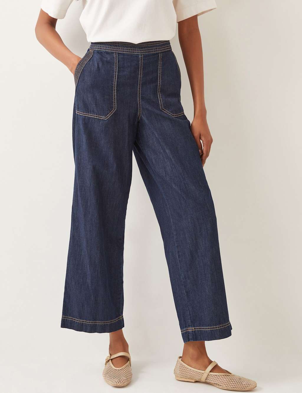Wide Leg Cropped Jeans