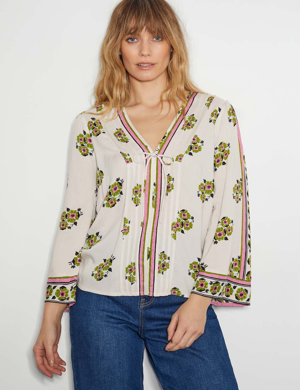 Floral V-Neck Pintuck Bow Blouse