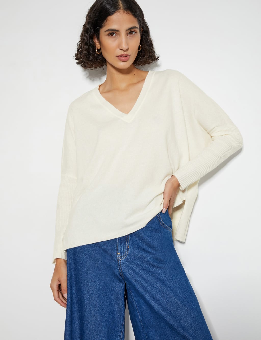 V-Neck Split Hem Jumper