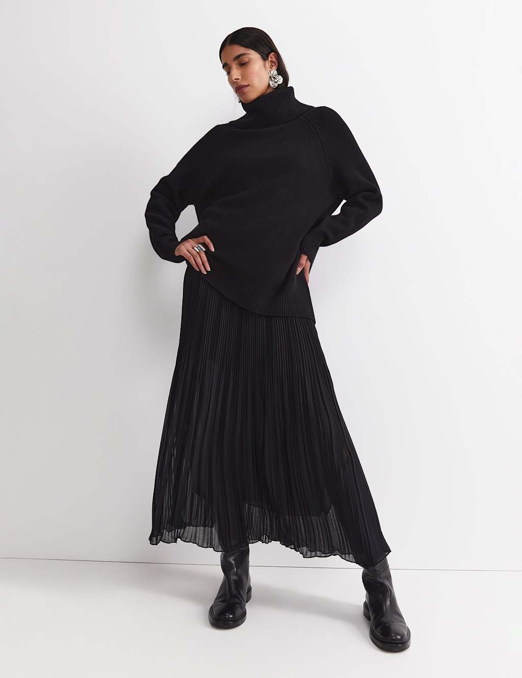 Sportscraft Women's Pleated Midi Skirt - 12 - Black - Available at M&S