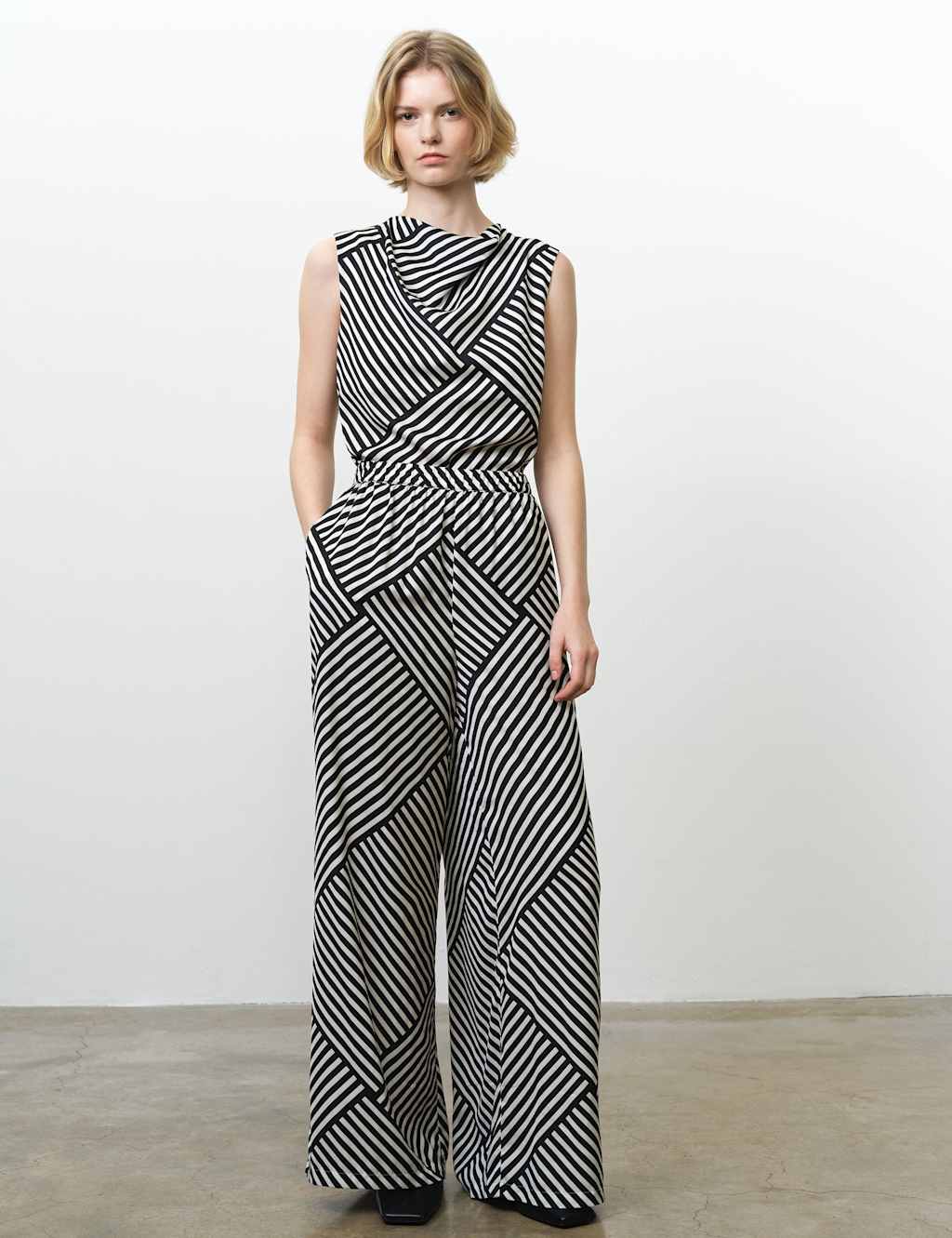 French Connection Women's Striped Wide Leg Trousers - Extra Small - White Mix - Available at M&S