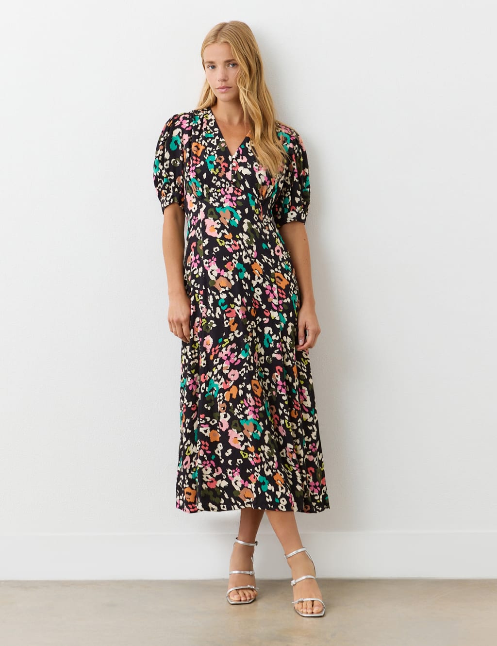 Finery London Women's Crepe Floral V-Neck Midi Tea Dress - 8 - Black Mix, Black Mix