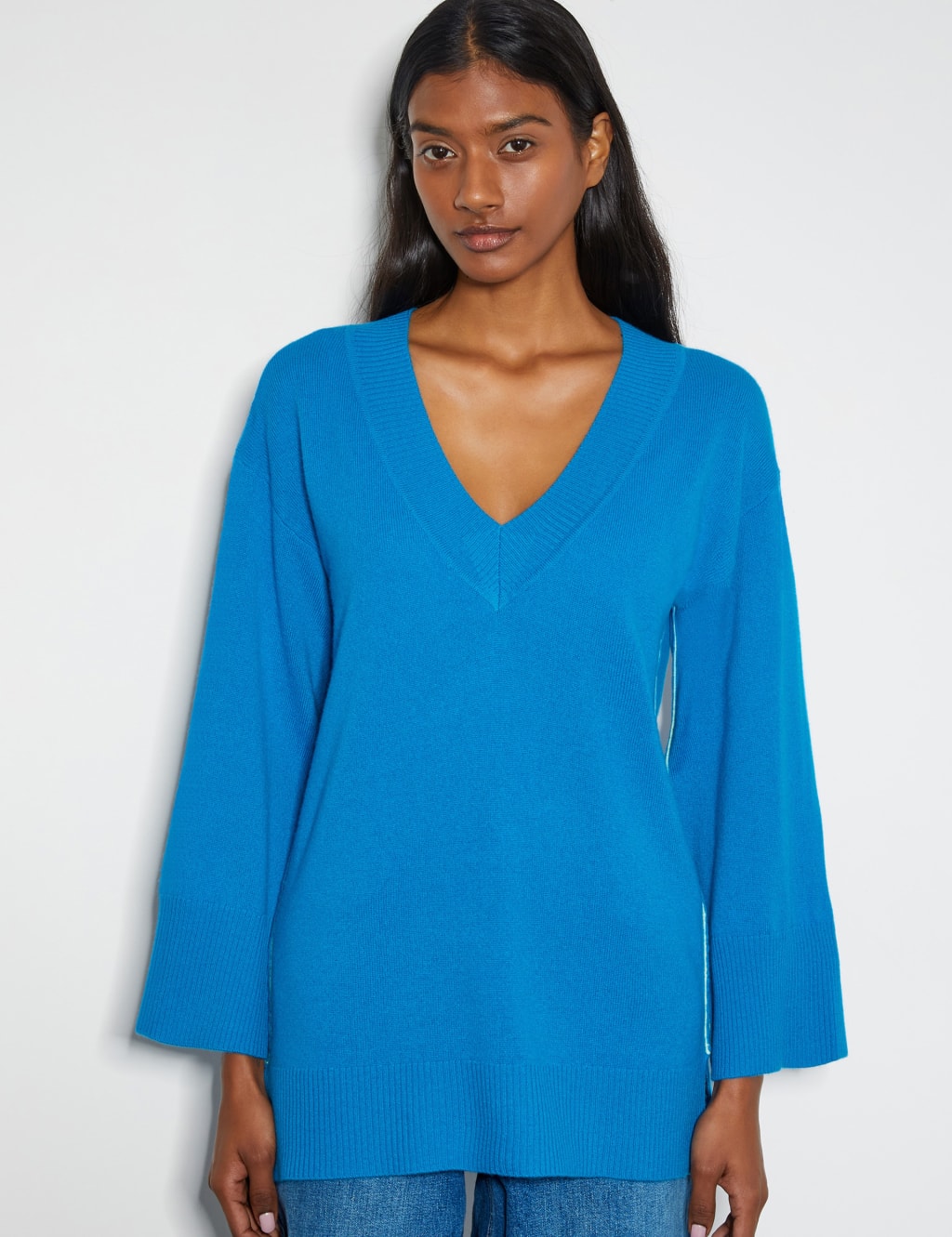 Pure Cashmere Textured V-Neck Jumper