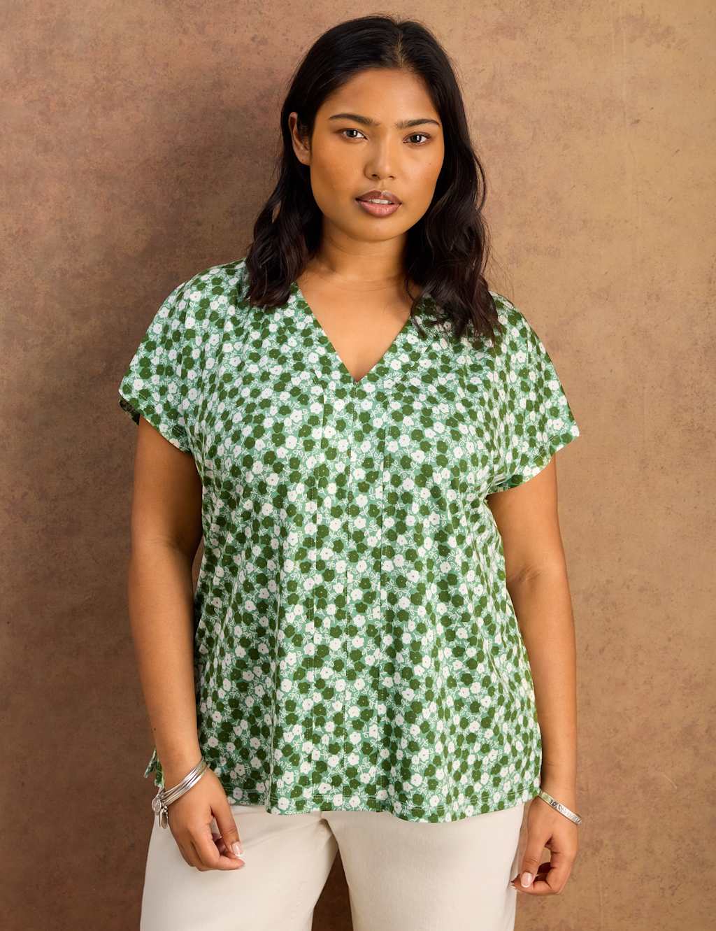 Live Unlimited London Women's Floral V-Neck Top - 28 - Green - Available at M&S