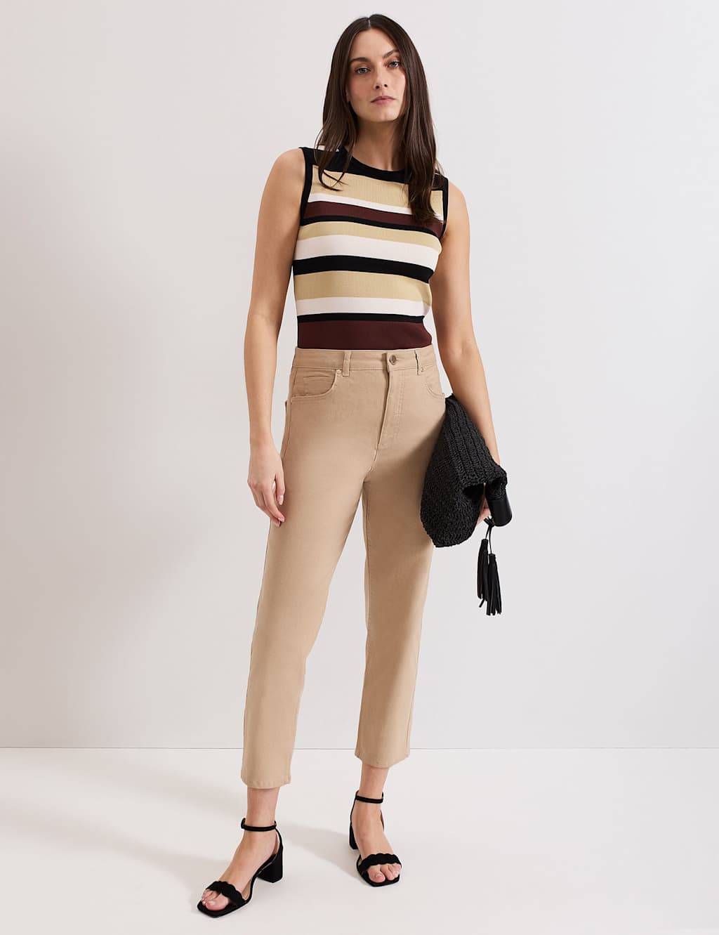 Mid Rise Slim Fit Cropped Jeans
