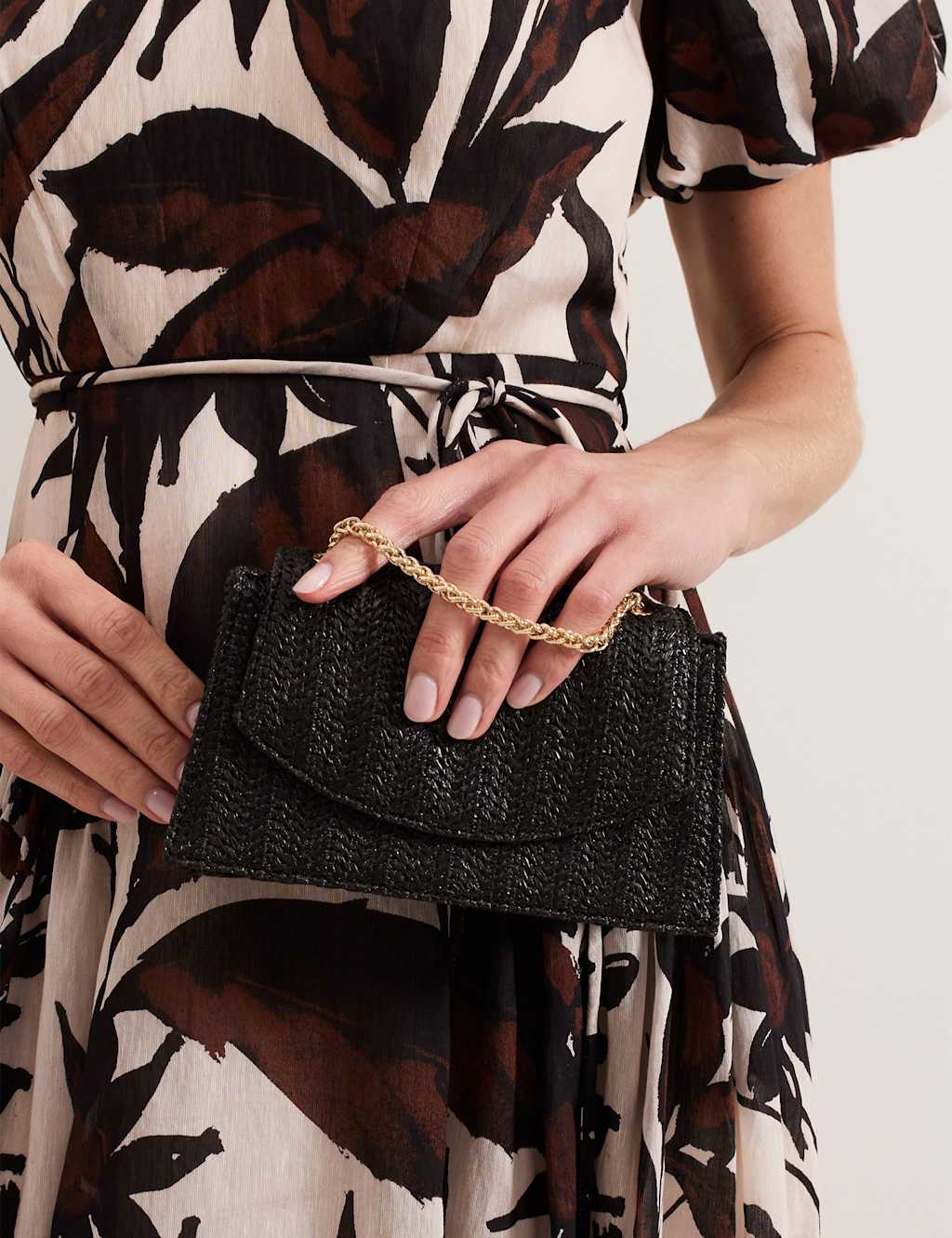 Raffia Chain Strap Clutch Bag