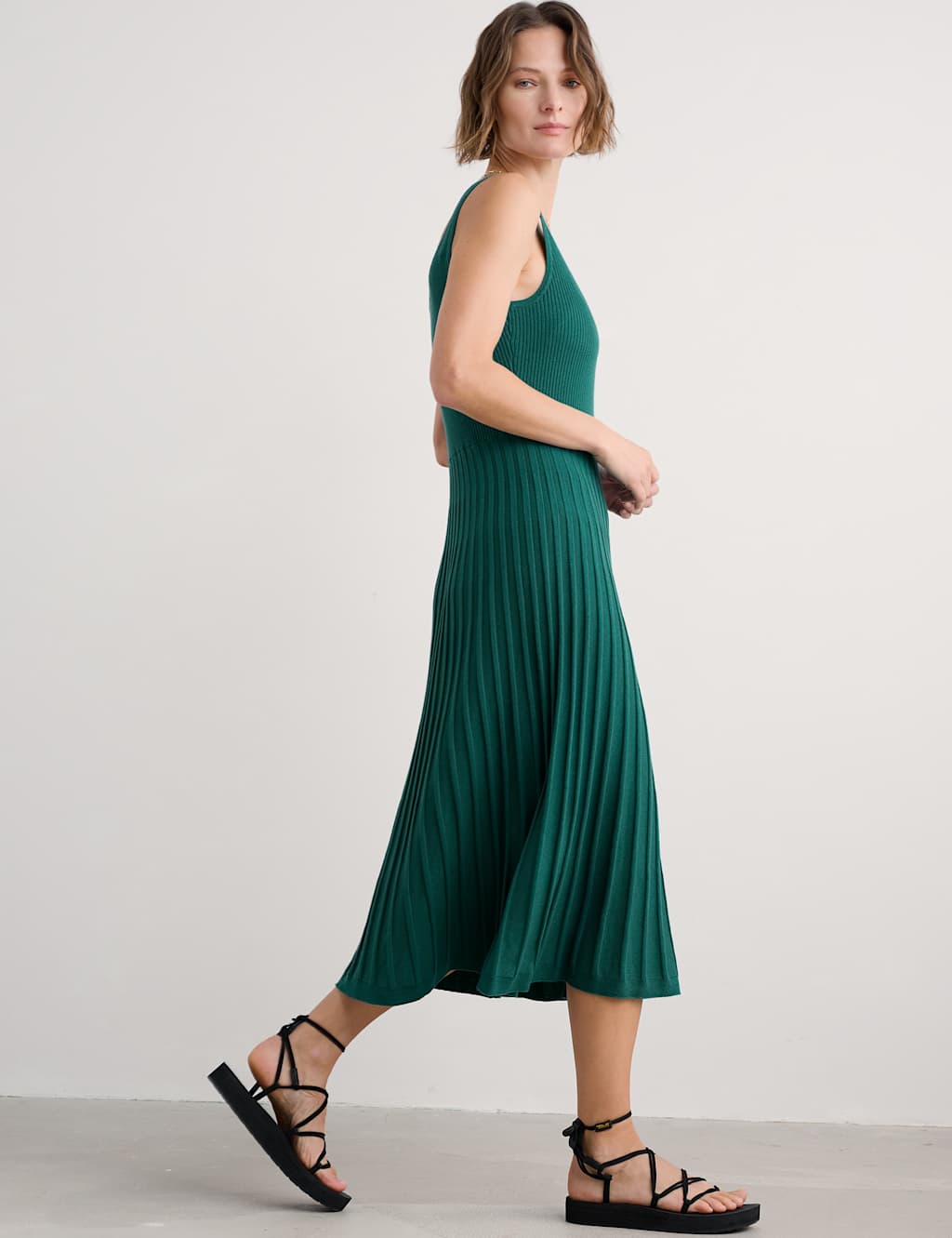 Knitted Scoop Neck Midi Skater Dress
