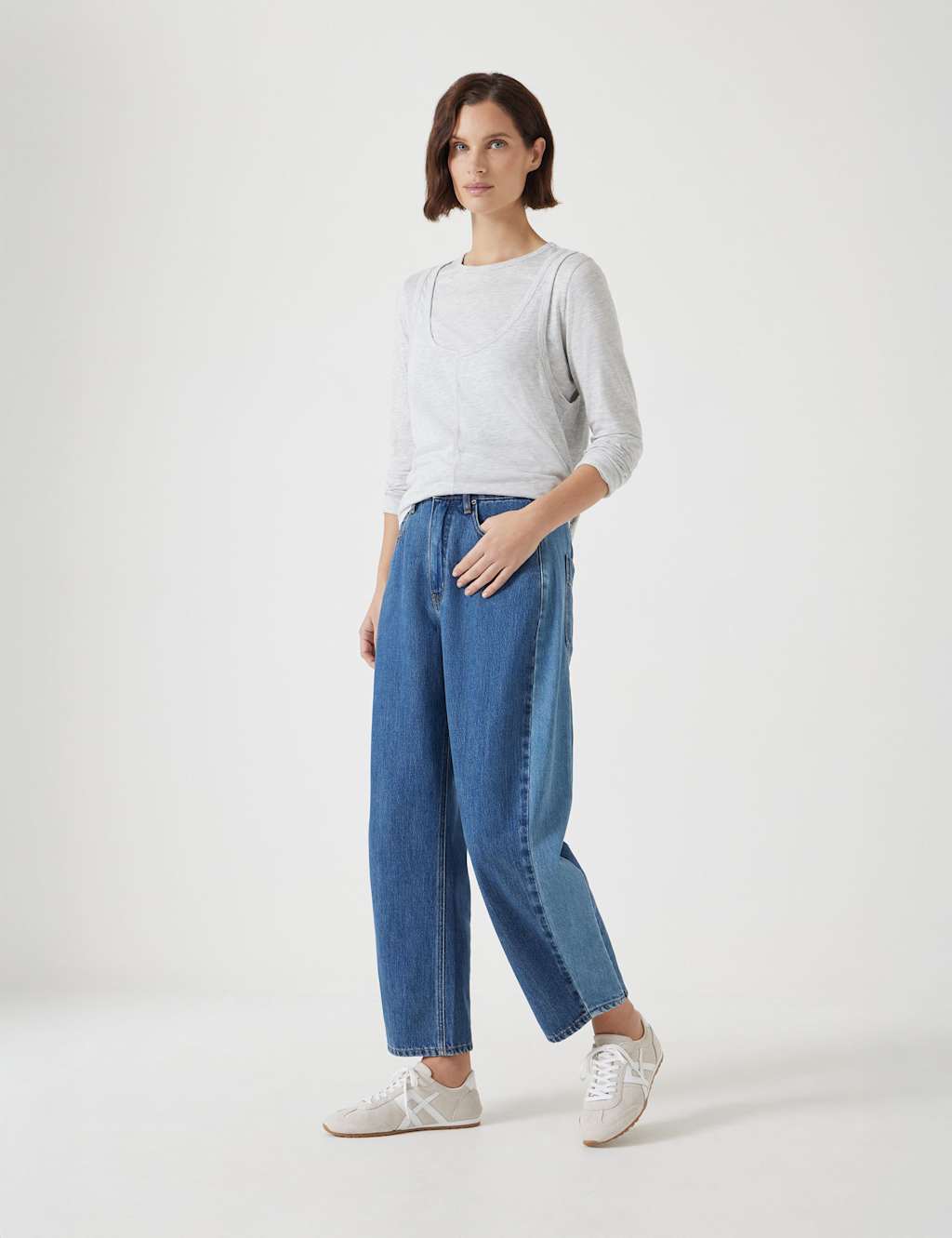 Mid Rise Barrel Leg Jeans