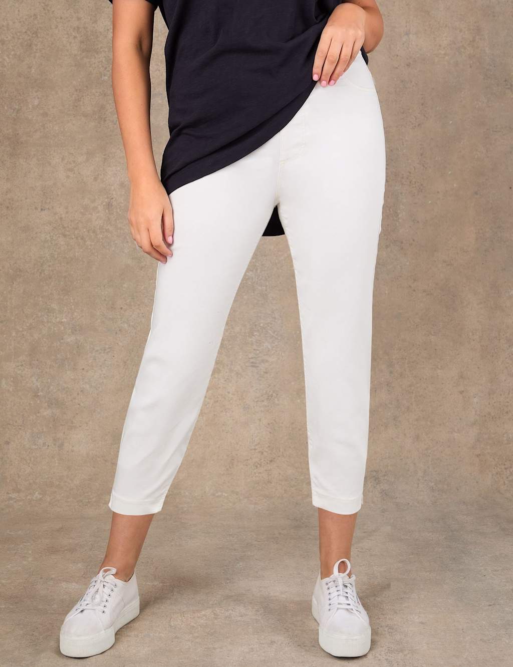Live Unlimited London Women's High Waisted Cropped Jeggings - 28 - White - Available at M&S