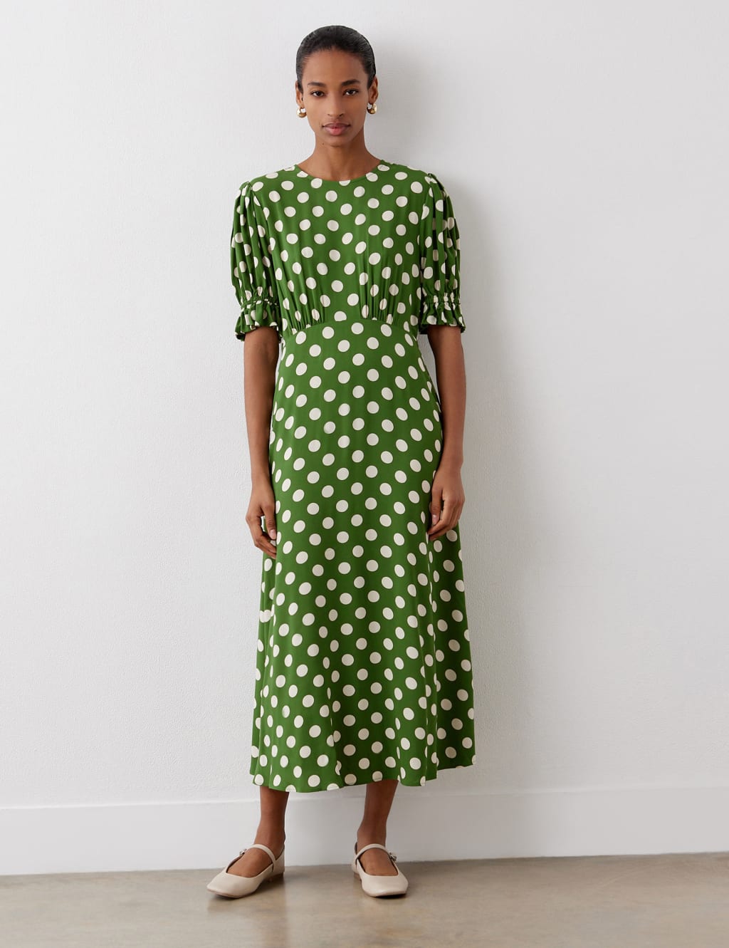 Green polka dot tea dress deals