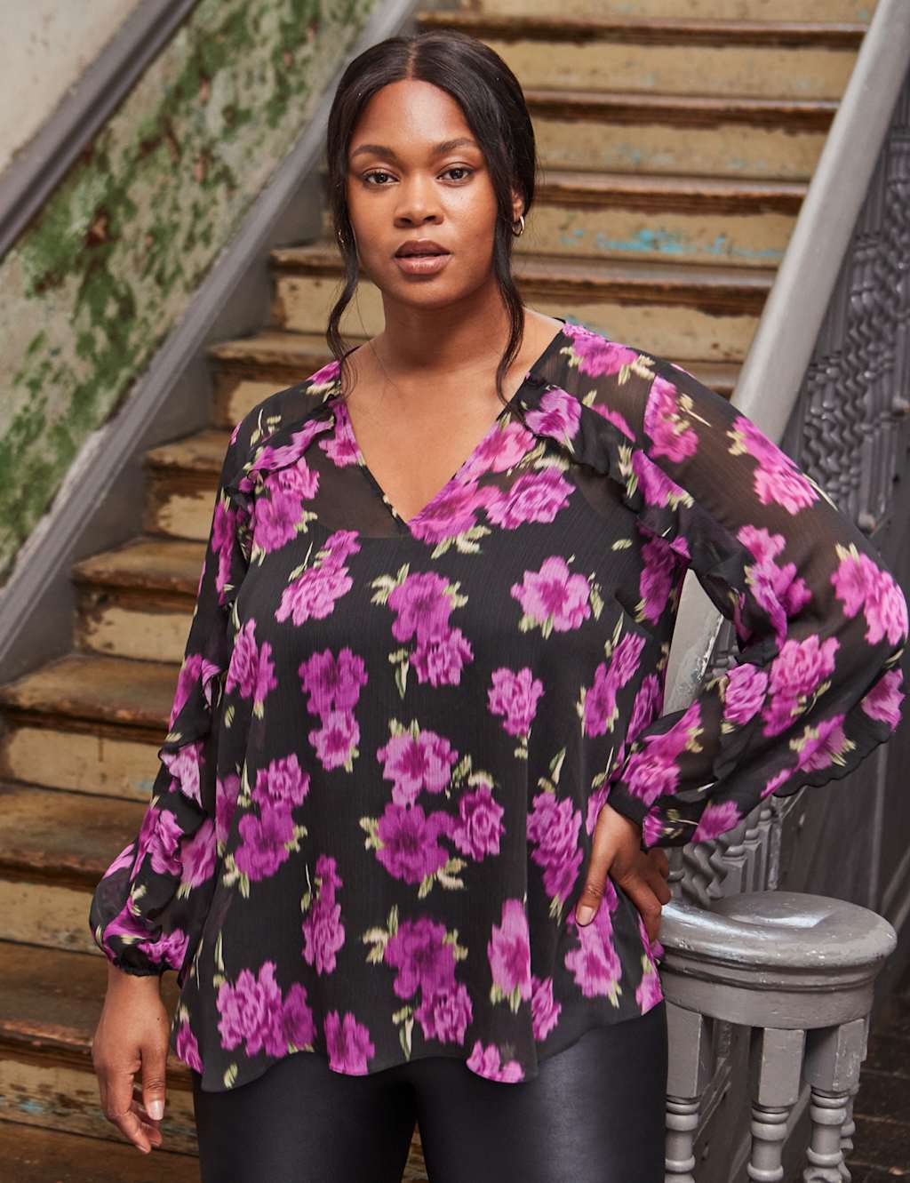 Live Unlimited London Floral Ruffle V-Neck Blouse Black