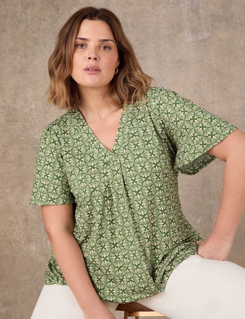 Live Unlimited London Women's Ditsy Floral V-Neck Pleat Detail Top - 24 - Green Mix - Available at M&S