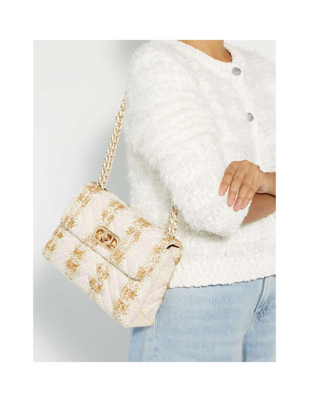 Quilted Chain Strap Shoulder Bag