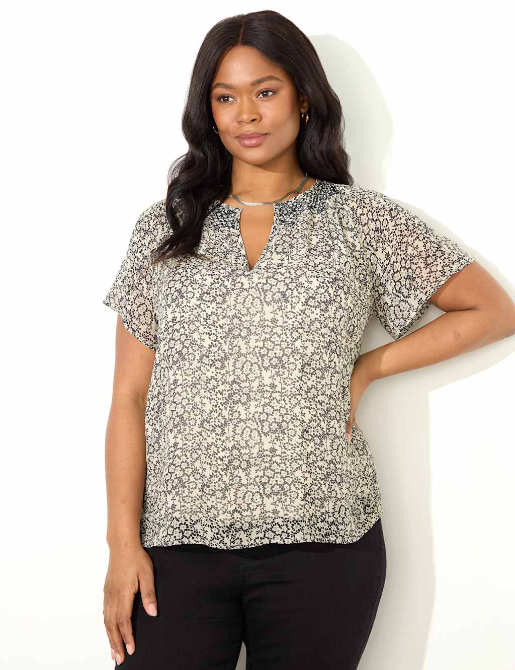 Ditsy Floral Notch Neck Smocked Blouse