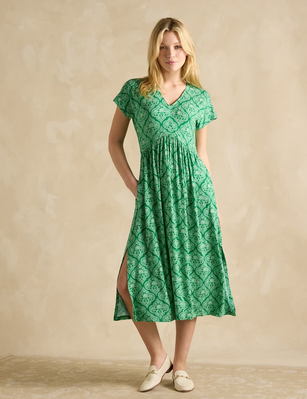 Jersey Printed V-Neck Midaxi Waisted Dress