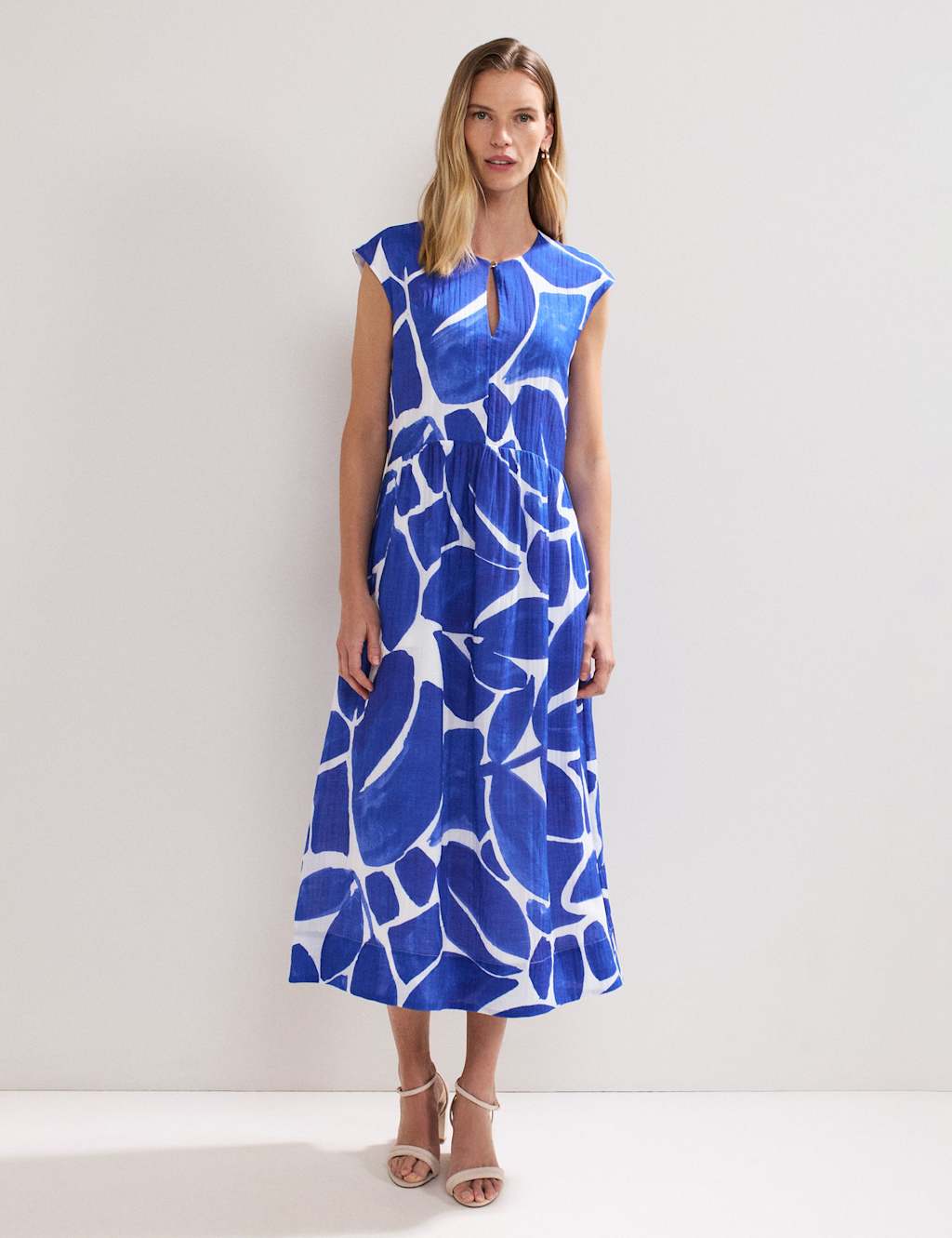 Printed Round Neck Midaxi Waisted Dress