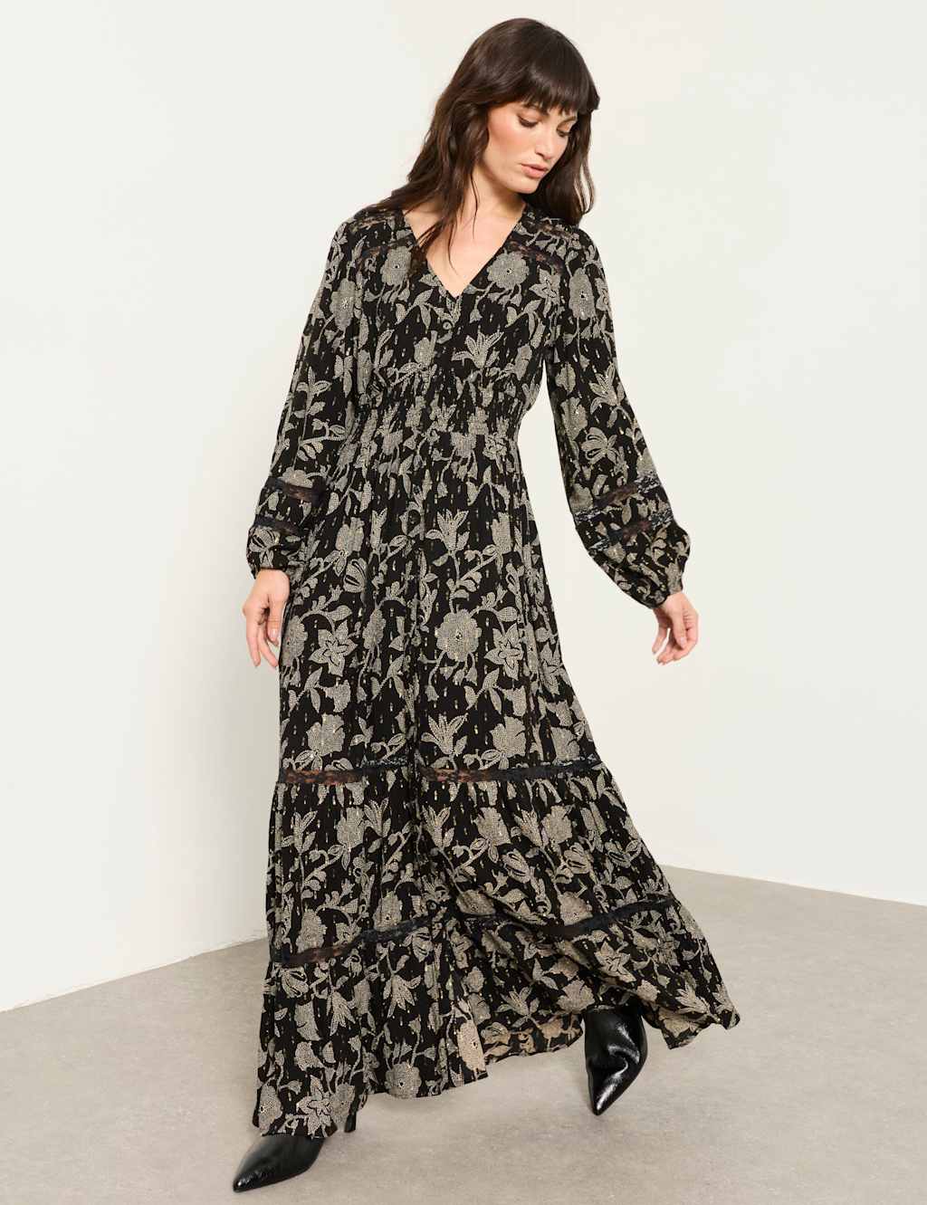 Fatface Women's Jacquard Floral V-Neck Maxi Waisted Dress - 8 - Black Mix - Available at M&S