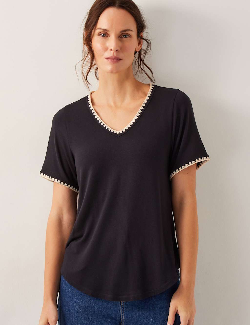 Modal Rich Embrroidered V-Neck T-Shirt